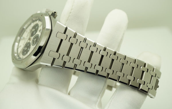 Audemars PIGUET ROYAL OAK CHRONOGRAPH PANDA DIAL 26331ST 2020 WARRANTY FULL SET - Image 5