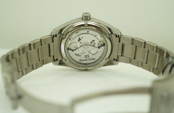BRAND NEW Grand Seiko SPRING DRIVE SNOWFLAKE DIAL TITANIUM SBGA211 2020 COMPLETE SET - Image 8