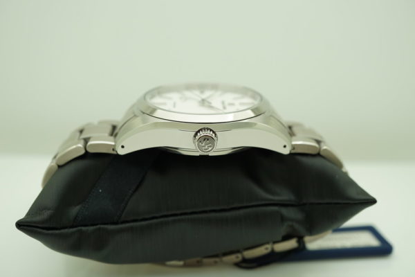 BRAND NEW Grand Seiko SPRING DRIVE SNOWFLAKE DIAL TITANIUM SBGA211 2020 COMPLETE SET - Image 3