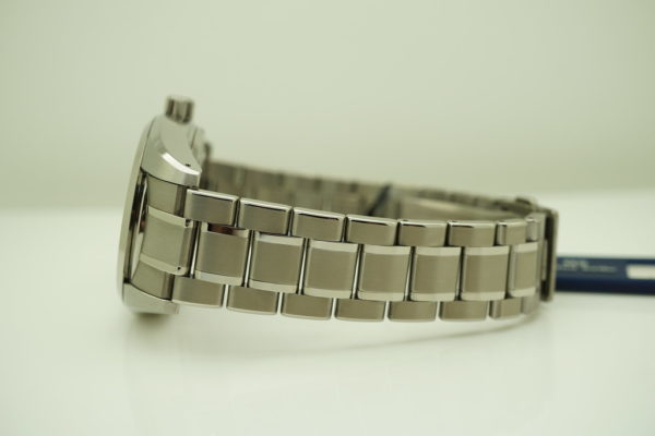 BRAND NEW Grand Seiko SPRING DRIVE SNOWFLAKE DIAL TITANIUM SBGA211 2020 COMPLETE SET - Image 5