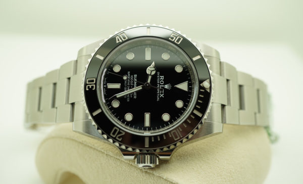 BRAND NEW Rolex 124060 SUBMARINER NO DATE 41MM NEW MODEL COMPLETE SET - Image 9
