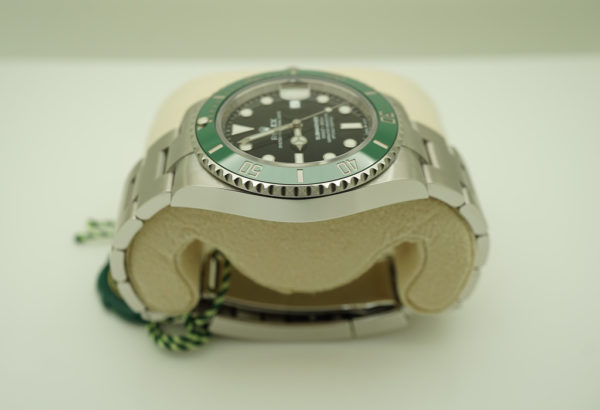BRAND NEW Rolex 126610LV SUBMARINER GREEN BEZEL BLACK DIAL 41MM 2020 RELEASE FULL SET - Image 4