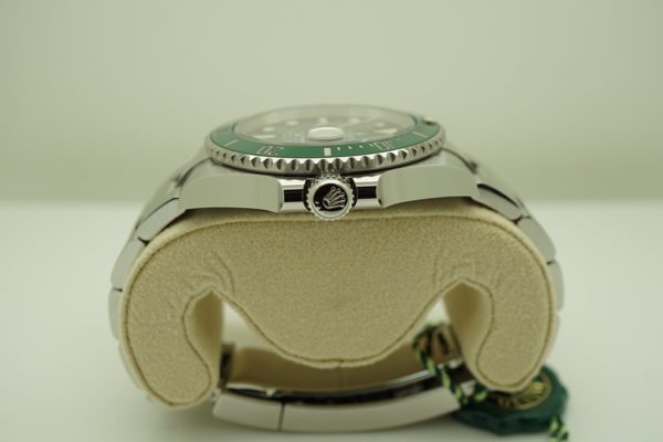 BRAND NEW Rolex 126610LV SUBMARINER GREEN BEZEL BLACK DIAL 41MM 2020 RELEASE FULL SET - Image 3