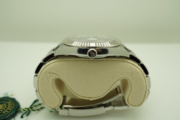 BRAND NEW Rolex 126334 DATEJUST 41 FLUTED BEZEL BLUE STICKS DIAL OYSTER 2020 FULL SET - Image 3