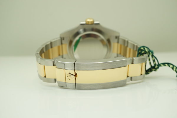BRAND NEW Rolex 126613LB SUBMARINER 18K YELLOW GOLD STEEL BLUE DIAL 41MM 2020 MODEL - Image 7