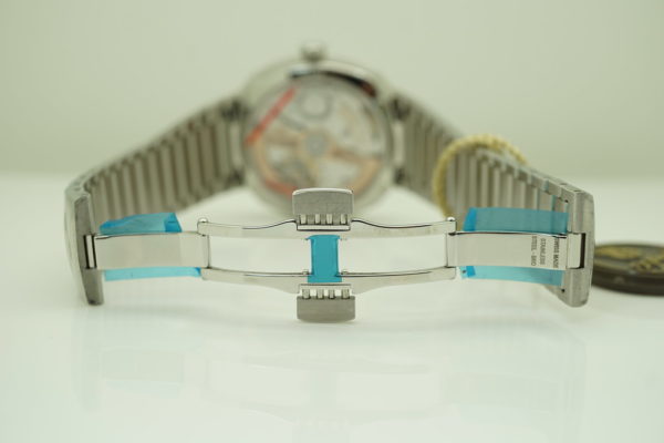 NEW H. Moser & Cie STREAMLINER CENTRE SECONDS MATRIX GREEN FUMÉ DIAL 2020 40MM FULL SET - Image 8