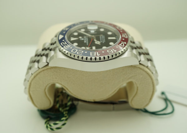 BRAND NEW Rolex 126710BLRO PEPSI GMT MASTER II RED BLUE BEZEL JUBILEE 2020 FULL SET - Image 4