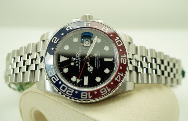 BRAND NEW Rolex 126710BLRO PEPSI GMT MASTER II RED BLUE BEZEL JUBILEE 2020 FULL SET - Image 10