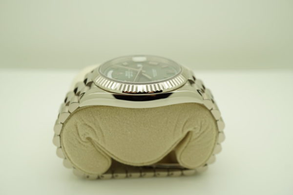 Rolex 228239 DAY DATE 18K WHITE GOLD OLIVE GREEN DIAL 40MM WARRANTY FULL SET - Image 4
