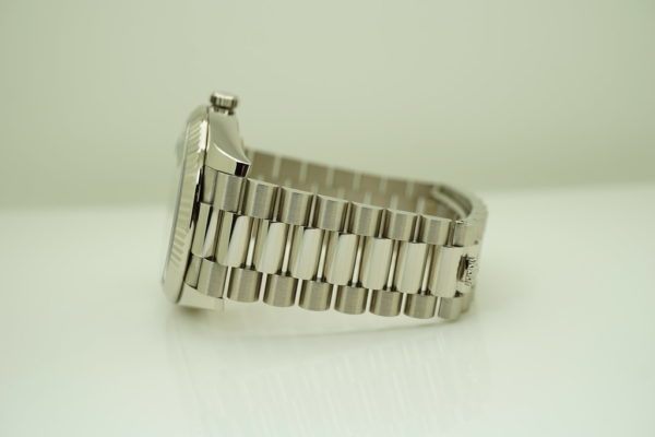 Rolex 228239 DAY DATE 18K WHITE GOLD OLIVE GREEN DIAL 40MM WARRANTY FULL SET - Image 5