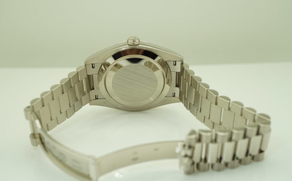 Rolex 228239 DAY DATE 18K WHITE GOLD OLIVE GREEN DIAL 40MM WARRANTY FULL SET - Image 7