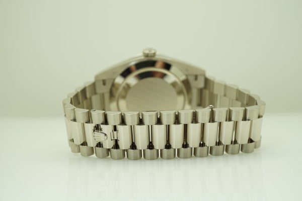 Rolex 228239 DAY DATE 18K WHITE GOLD OLIVE GREEN DIAL 40MM WARRANTY FULL SET - Image 6