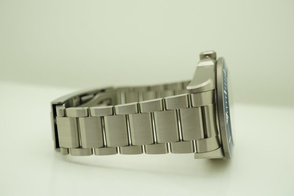 Tudor 25600TB PELAGOS BLUE TITANIUM IN-HOUSE MOVEMENT 2020 WARRANTY FULL SET - Image 6