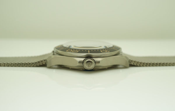Omega SEAMASTER DIVER 300M 007 JAMES BOND TITANIUM MESH BRACELET 2020 WARRANTY FULL SET - Image 3