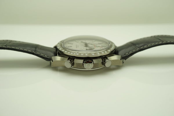 Omega SPEEDMASTER GREY SIDE OF THE MOON CERAMIC CO-AXIAL FULL SET - Image 3
