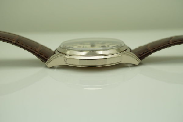 Patek PHILIPPE 5320G PERPETUAL CALENDAR WHITE GOLD CREAM DIAL COMPLETE SET - Image 4