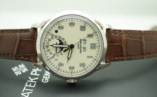 Patek PHILIPPE 5320G PERPETUAL CALENDAR WHITE GOLD CREAM DIAL COMPLETE SET - Image 8
