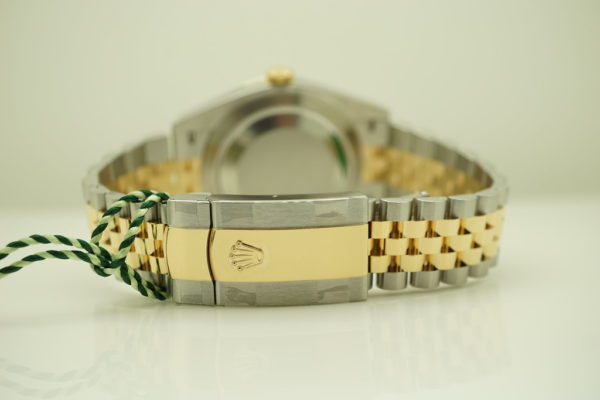 BRAND NEW Rolex 126333 DATEJUST 41 2 TONE FLUTED BEZEL SILVER DIAL JUBILEE BAND 2021 FULL SET - Image 7