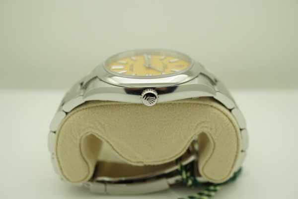 BRAND NEW Rolex 124300 OYSTER PERPETUAL YELLOW DIAL 41MM 2021 COMPLETE SET - Image 3