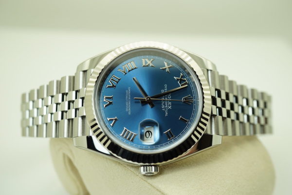 MINT Rolex 126334 DATEJUST 41 FLUTED BEZEL BLUE ROMAN DIAL JUBILEE FULL SET - Image 9