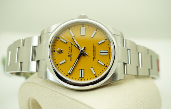 BRAND NEW Rolex 124300 OYSTER PERPETUAL YELLOW DIAL 41MM 2021 COMPLETE SET - Image 10