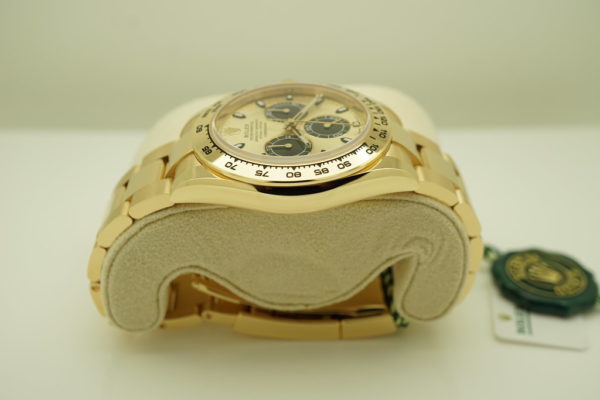 BRAND NEW Rolex 116508 DAYTONA 18K YELLOW GOLD CHAMPAGNE DIAL 2021 COMPLETE SET - Image 4
