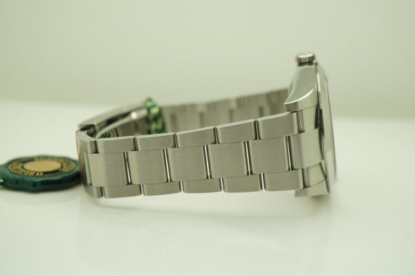 BRAND NEW Rolex 214270 EXPLORER I FULL LUME DIAL 39MM 2021 COMPLETE SET - Image 6