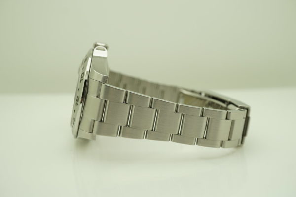 Rolex 216570 EXPLORER 2 BLACK DIAL G SERIAL 42MM COMPLETE SET - Image 5