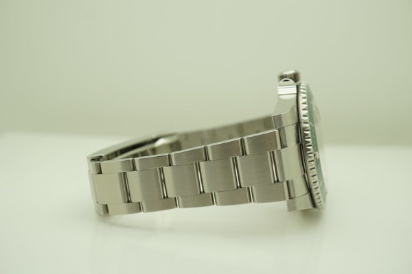 Rolex 116610LV SUBMARINER HULK GREEN DIAL RANDOM 2020 WARRANTY COMPLETE SET - Image 6