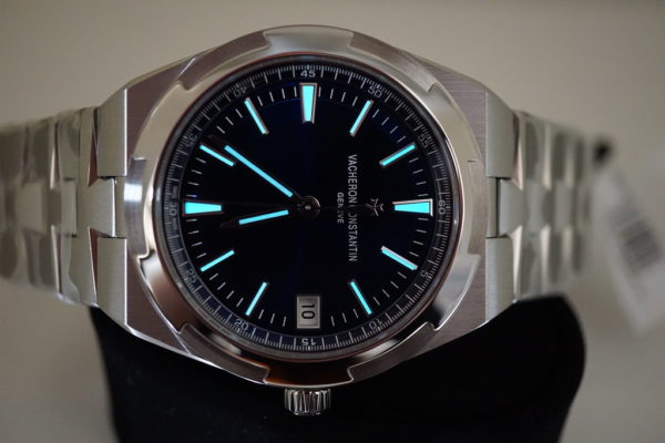 BRAND NEW Vacheron CONSTANTIN OVERSEAS BLUE DIAL 4500V/110A-B128 41MM 2021 FULL SET - Image 9