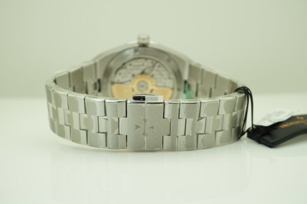 BRAND NEW Vacheron CONSTANTIN OVERSEAS BLUE DIAL 4500V/110A-B128 41MM 2021 FULL SET - Image 5