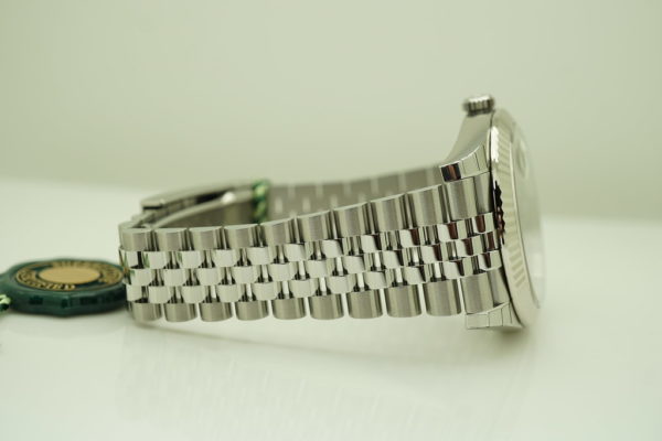 BRAND NEW Rolex 126334 DATEJUST 41 FLUTED BEZEL SLATE DIAMOND DIAL JUBILEE BAND 2021 FULL SET - Image 6