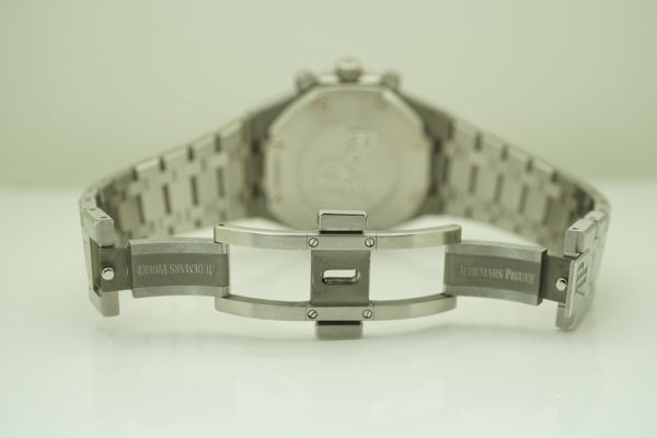 MINT Audemars PIGUET ROYAL OAK CHRONOGRAPH 26315 BLUE SILVER DIAL 2019 FULL SET - Image 8