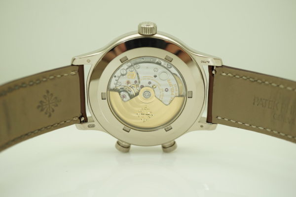 Patek PHILIPPE 5524G 18K WHITE GOLD PILOT TRAVEL TIME COMPLETE SET - Image 8