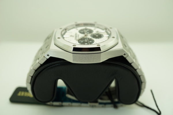 BRAND NEW Audemars PIGUET ROYAL OAK CHRONOGRAPH PANDA DIAL 26331ST COMPLETE SET - Image 4