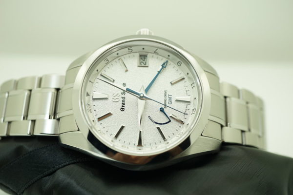 Grand Seiko SPRING DRIVE GMT BLIZZARD DIAL SBGE249 LIMITED EDITION 2020 FULL SET - Image 10