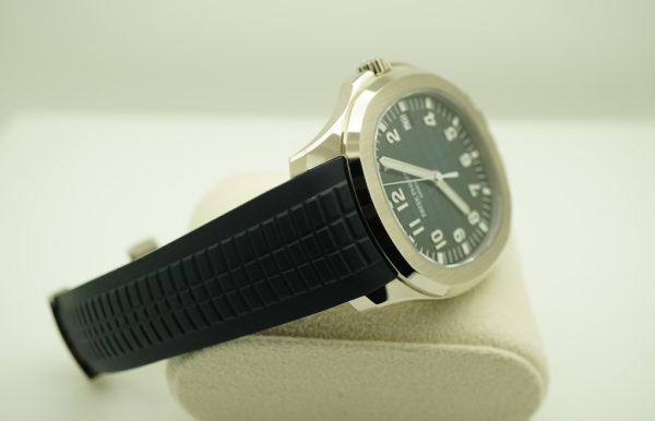 Patek PHILIPPE 5168G AQUANAUT WHITE GOLD BLUE DIAL 42MM 2020 COMPLETE SET - Image 6
