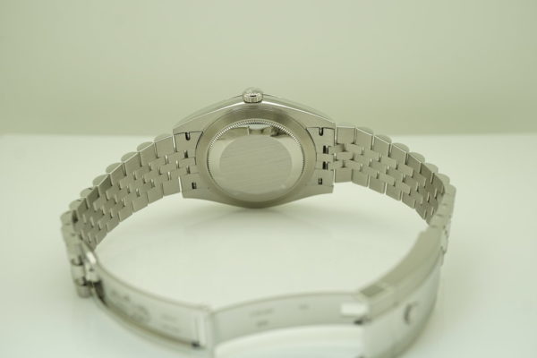 Rolex 126334 DATEJUST 41 FLUTED BEZEL WIMBLEDON DIAL JUBILEE COMPLETE SET - Image 8