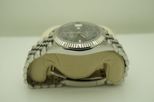 Rolex 126334 DATEJUST 41 FLUTED BEZEL WIMBLEDON DIAL JUBILEE COMPLETE SET - Image 4