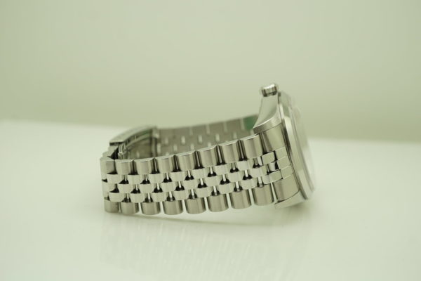 Rolex 16200 DATEJUST 36MM STAINLESS STEEL RHODIUM ROMAN DIAL JUBILEE FULL SET - Image 6