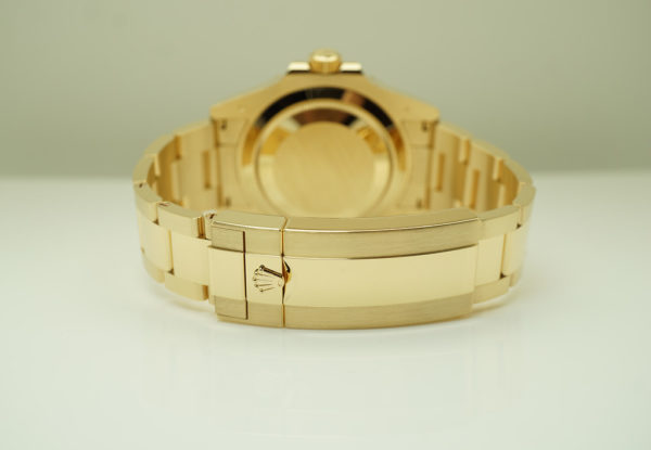 Rolex 126618LN SUBMARINER 18K YELLOW GOLD BLACK DIAL 41MM 2020 MODEL FULL SET - Image 7