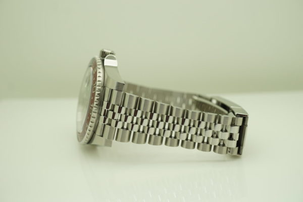 Rolex 126710BLRO PEPSI GMT MASTER II RED BLUE BEZEL JUBILEE 2020 FULL SET - Image 5