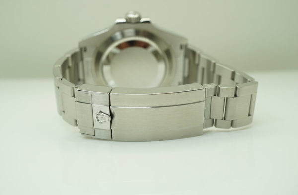 LIKE NEW Rolex 126610LV SUBMARINER GREEN BEZEL BLACK DIAL 41MM WARRANTY FULL SET - Image 7
