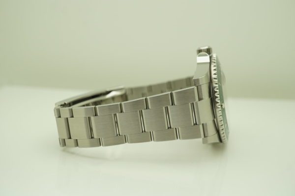 LIKE NEW Rolex 126610LV SUBMARINER GREEN BEZEL BLACK DIAL 41MM WARRANTY FULL SET - Image 6