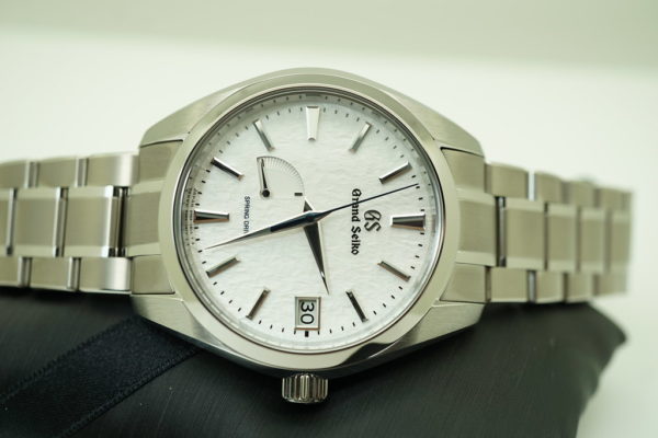 BRAND NEW Grand Seiko SPRING DRIVE SNOWFLAKE DIAL TITANIUM SBGA211 2021 COMPLETE SET - Image 9