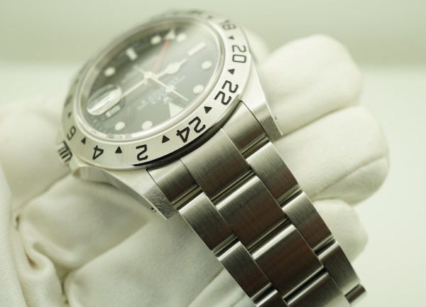 Rolex 16570 EXPLORER II 40MM BLACK DIAL P SERIAL SEL HOLES CASE BOXES PAPERS - Image 6
