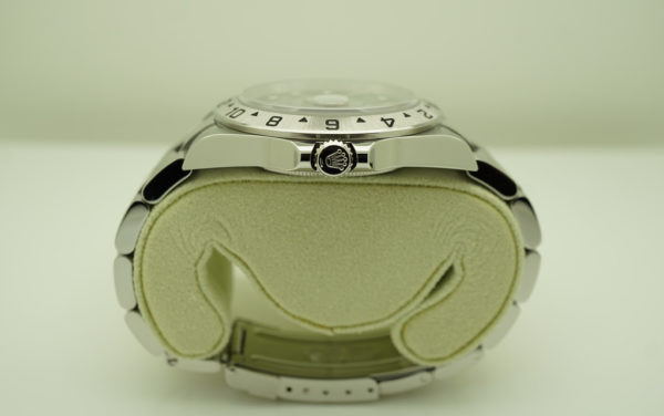 Rolex 16570 EXPLORER II 40MM BLACK DIAL M SERIAL 3186 MOVEMENT ENGRAVED REHAUL - Image 3