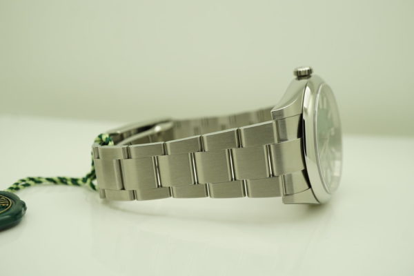 NEW Rolex 124300 OYSTER PERPETUAL GREEN DIAL 41MM 2021 COMPLETE SET - Image 6