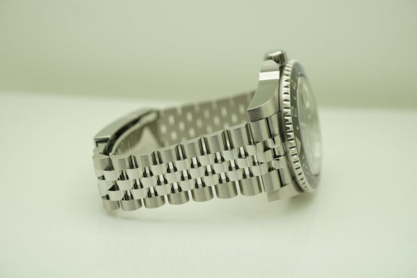 Rolex 126710BLNR GMT MASTER 2 BLACK BLUE JUBILEE 2021 WARRANTY FULL SET - Image 6