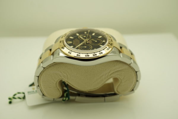 BRAND NEW Rolex 116503 DAYTONA TWO TONE YELLOW GOLD SS BLACK DIAL 2021 FULL SET - Image 4